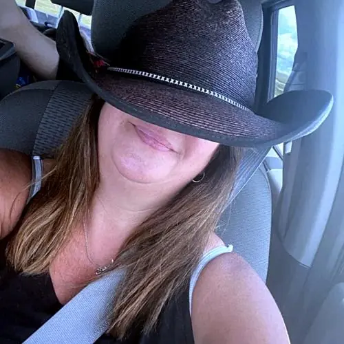 cowboygeilecaro image 0